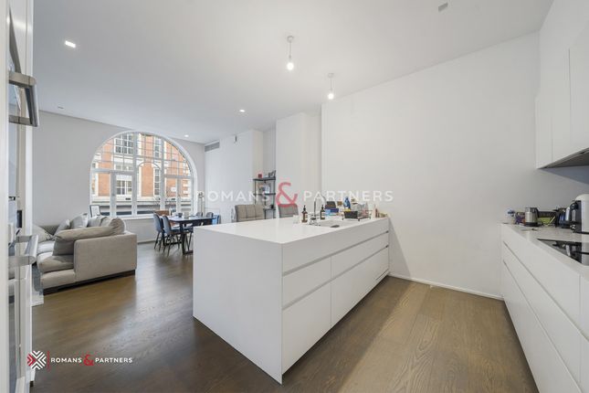 Flat 1 East Castle, 38-40, East Castle Street, London photo 4