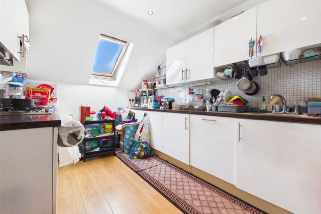 9, 82, Bedfont Lane, Feltham photo 3
