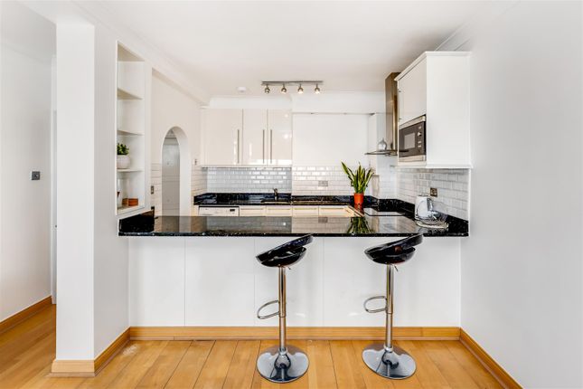29, Heron Court, 63 Lancaster Gate, London photo 3