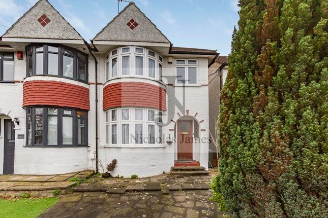 Terraced house to rent in Hampden Way, London