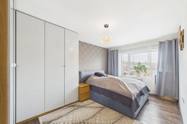 Flat 13, Sopwith House,, Elmwood Avenue, Feltham photo 4