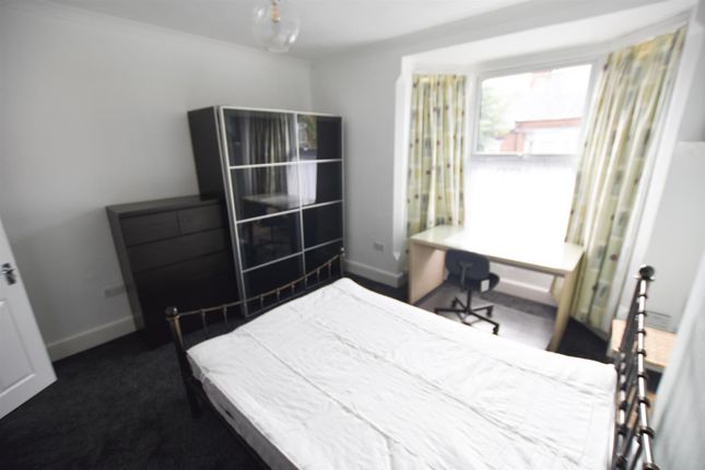 Thumbnail Terraced house to rent in Harrow Road, Leicester