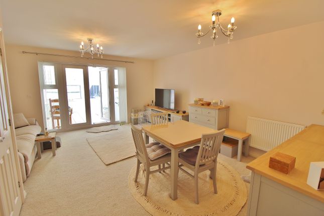 2, Cotton Road, Portsmouth photo 4