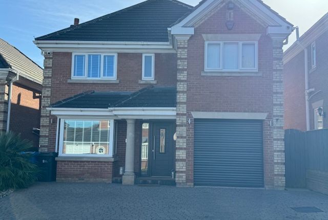 Thumbnail Detached house for sale in Clear View Close, Hull