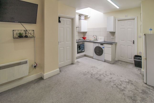 Flat for sale in Kenton Road, Harrow