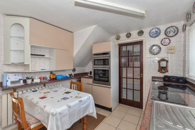 61, Kingfisher Road, Aylesford photo 2