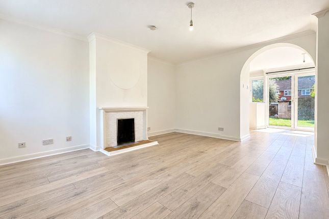 31, Riverdale, Farnham photo 3