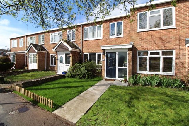 Thumbnail Terraced house for sale in Grove Road, Emmer Green, Reading