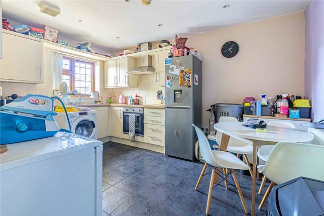 4A, Langley Lane, Hertfordshire photo 4