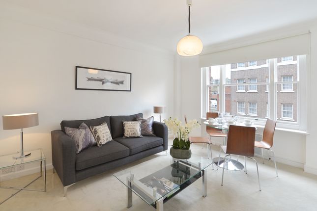 Thumbnail Flat to rent in Hill Street, London