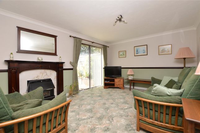 17, Green Bank, Wakefield photo 2