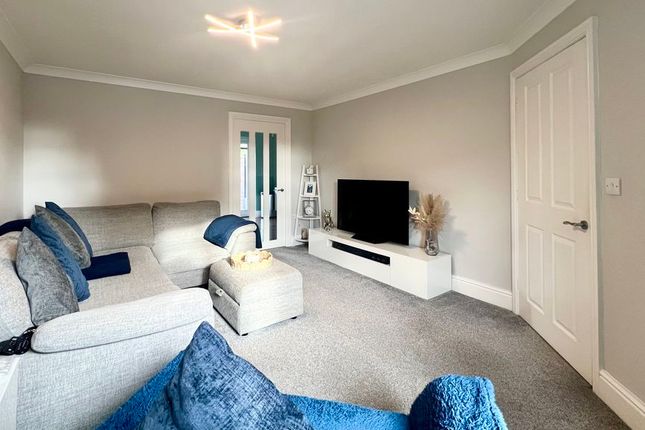 9, Nutwell Court, Scunthorpe photo 4