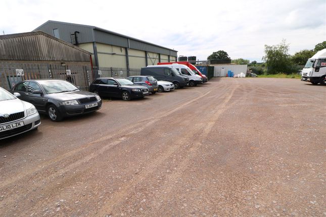 Commercial property to let in Onslow Road, Newent