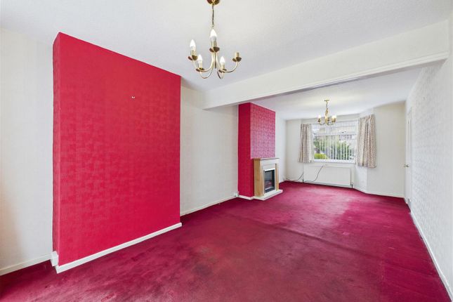 26, Barnes Avenue, Dronfield photo 2