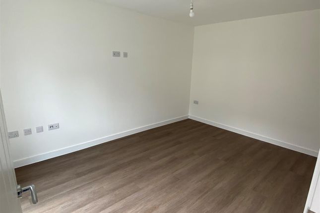 Terraced house to rent in Whittle Way, Gloucester