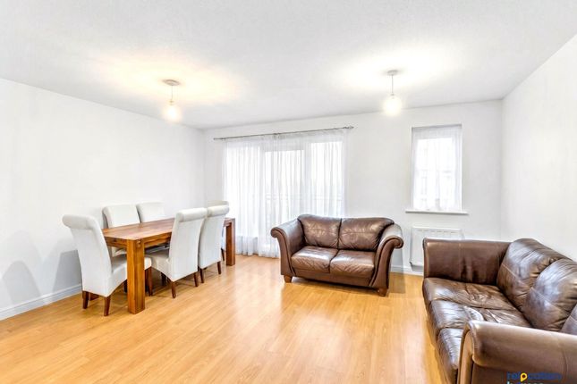 89 Winnipeg Way, Broxbourne photo 4