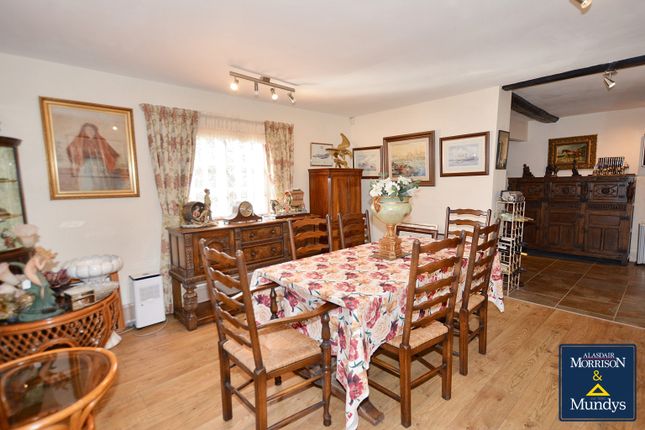 Dining Room (2)