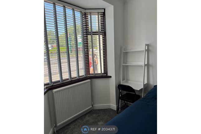 Room to rent in Brook Lane, Newcastle Under Lyme