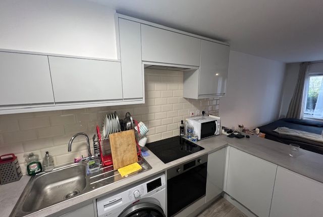 12, Colley House, Whitehall Road, Uxbridge photo 5