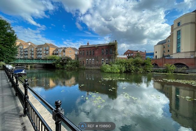Flat, Joseph Huntley Walk, Reading photo 2