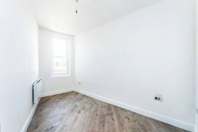 Flat to rent in Voile House, 91 Preston Street, Faversham