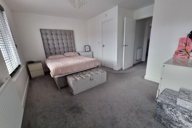 End terrace house for sale in Ffordd Pentre, Barry
