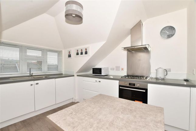 Flat for sale in Victoria Road, Coulsdon, Surrey