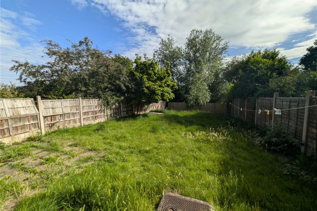 13, Deer Park Road, Telford photo 4