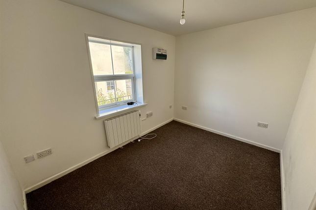 Flat 1C, Mountjoys Lane, Cinderford photo 2