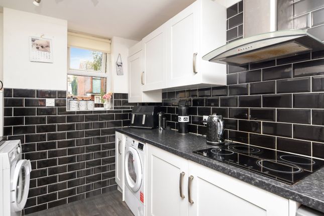 60, Ashanti Close, Shoeburyness photo 4