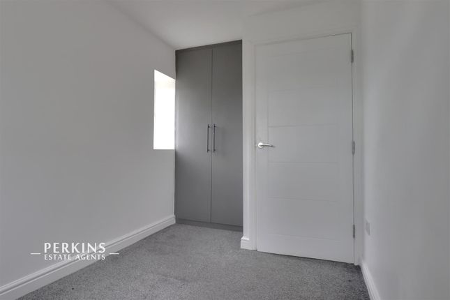 10, Moorhills Crescent, Leighton Buzzard photo 3