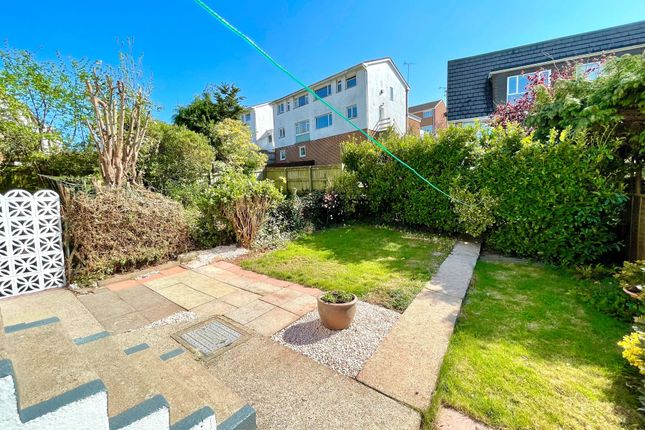 23 Shelley Avenue, Torquay photo 2