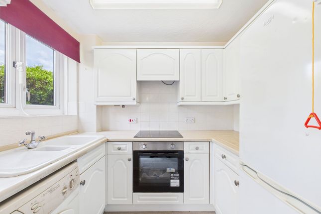 3 Juniper Court Neal Close, Northwood photo 3