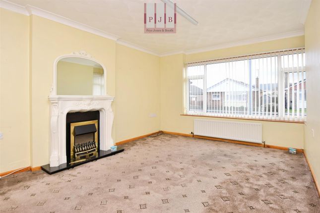 104, Lon Y Cyll, Abergele photo 2