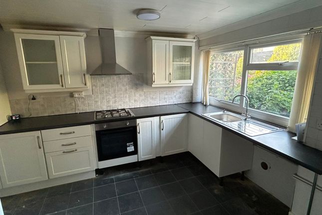 33, Lumley Grove, Chelmsley Wood photo 2