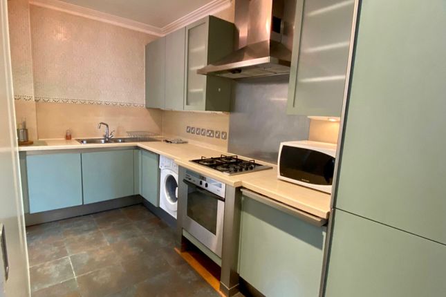 Thumbnail Flat to rent in Russell Square, Ucl, Lse, West End, Bloomsbury, Holborn, London