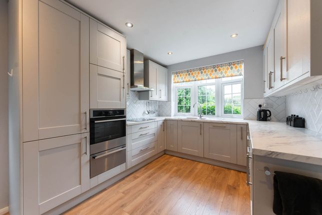 1 Meadowbrook Road, Leicester photo 4