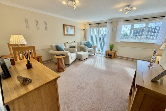 242, Lower Fairmead Road, Yeovil photo 4