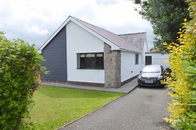 3 bed detached bungalow for sale in Lon Y Bryn, Bangor LL57