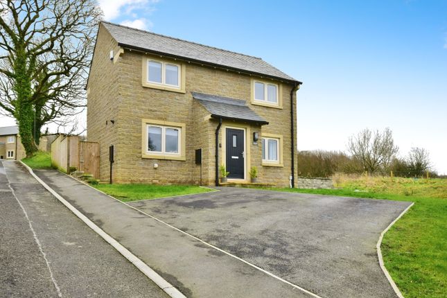 Thumbnail Detached house for sale in The Shaw, Glossop Derbyshire