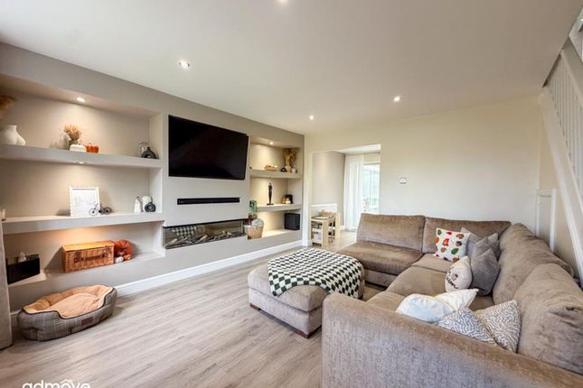 13 Yeoford Drive, Altrincham photo 3