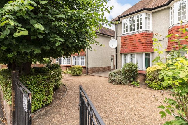 Flat 2, Braeside Court, Forest Hill Road, London photo 4