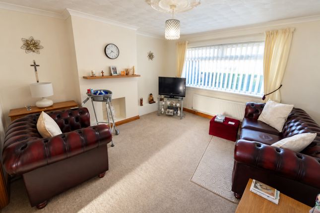 8, Farndale Square, Bishop Auckland photo 2