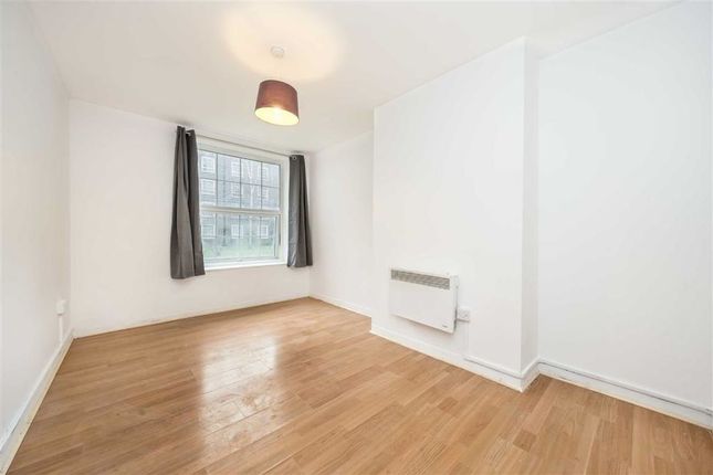 Thumbnail Flat to rent in Provost Estate, London