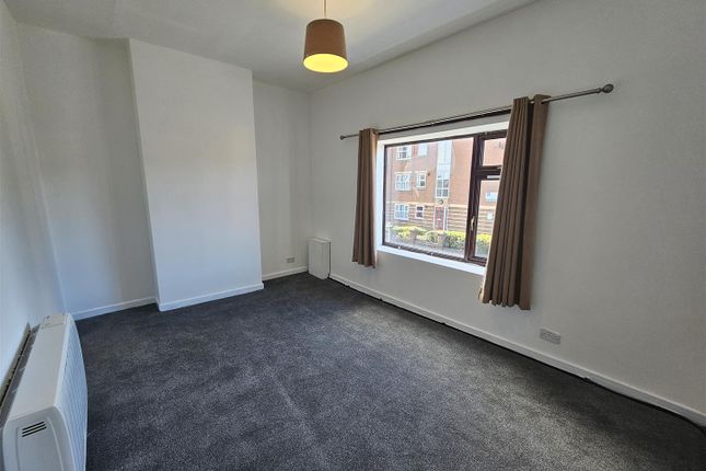 7a, Morris Green Lane, Bolton photo 4