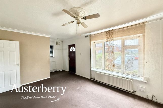 30, Piggott Grove, Stoke-On-Trent photo 2