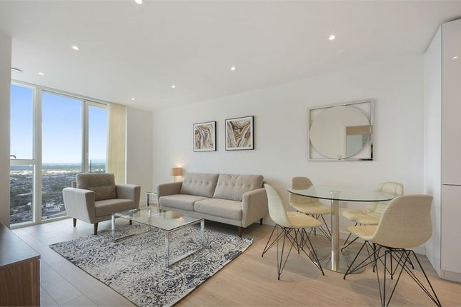 Thumbnail Flat to rent in Pinnacle Apartments, 11 Saffron Central Square, Croydon