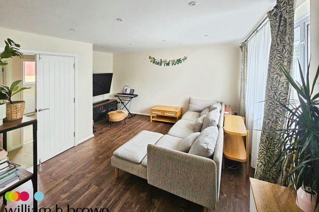 74, St. Fabians Drive, CHELMSFORD photo 4