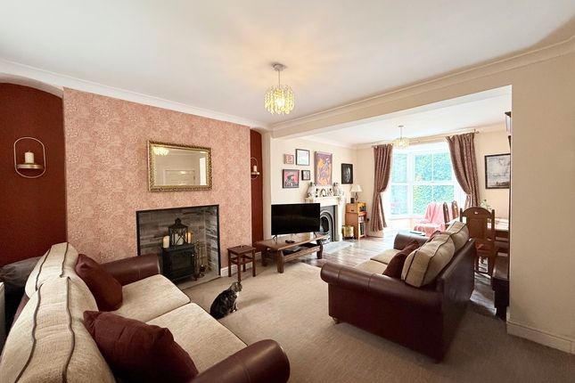 25 Station Row, Bridgend photo 4