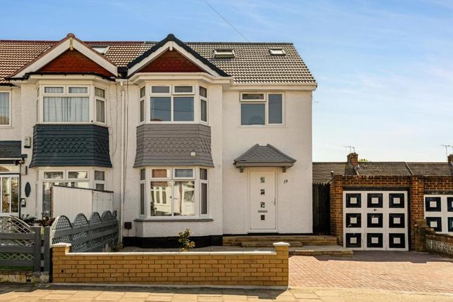 Thumbnail Semi-detached house to rent in Nettleden Avenue, Wembley